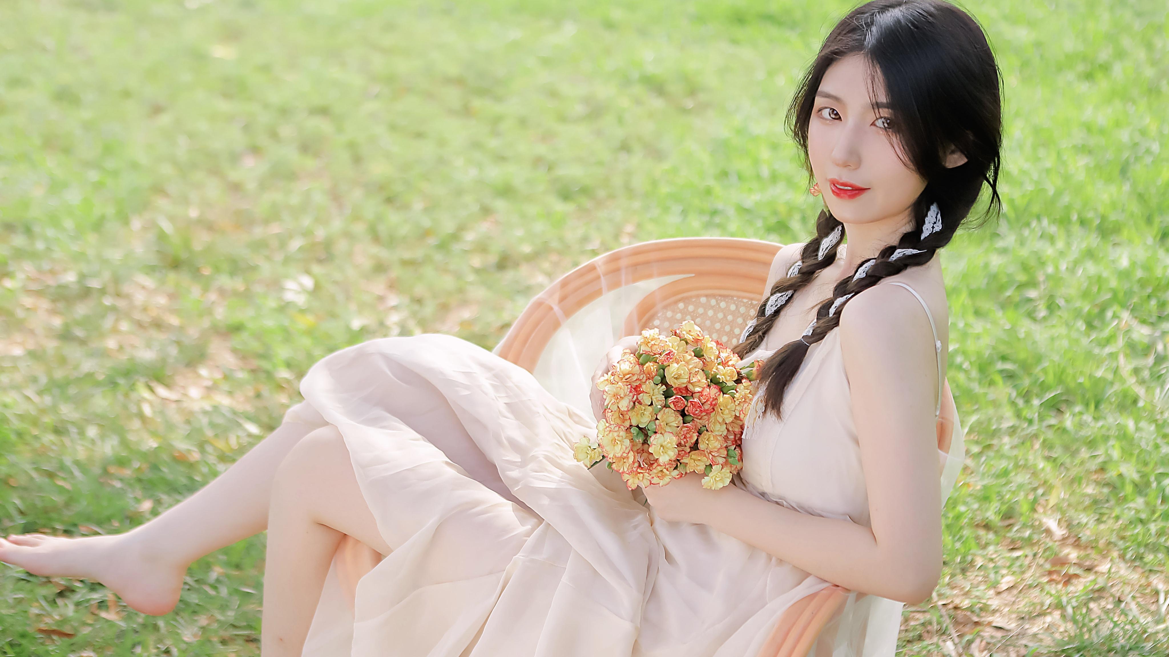 国家移民管理局：今年上半年3.33亿人次出入境